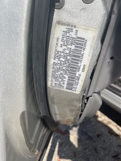 2001 Toyota Avalon Location - Imports - Row 45 - Stock # H52419