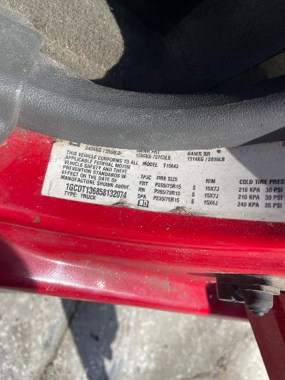 2005 Chevrolet Colorado Location - Large Trucks & Vans - Row 30 - Stock # H52493