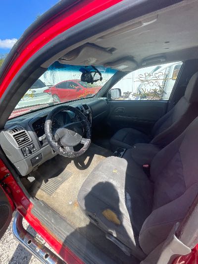 2005 Chevrolet Colorado Location - Large Trucks & Vans - Row 30 - Stock # H52493