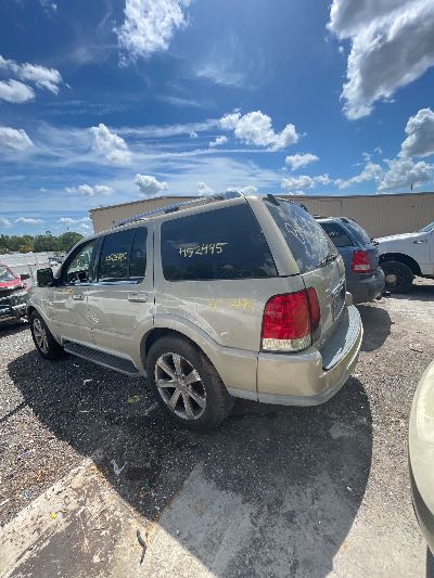 2004 Lincoln Aviator Location - Ford - Row 28 - Stock # H52495