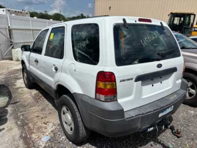 2006 Ford Escape Location - Ford - Row 29 - Stock # H52462