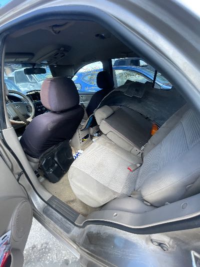 2009 Kia Sorento Location - Imports - Row 3 - Stock # H52485