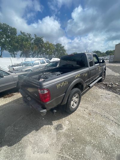 2004 Ford Ranger Location - Ford - Row 28 - Stock # H52521