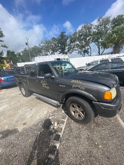 2004 Ford Ranger Location - Ford - Row 28 - Stock # H52521