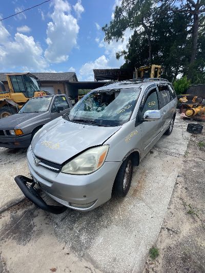 2004 Toyota Sienna Location - Imports - Row 4 - Stock # H52520