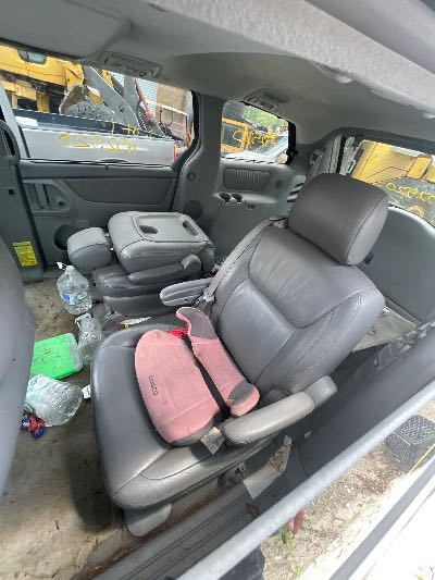 2004 Toyota Sienna Location - Imports - Row 4 - Stock # H52520