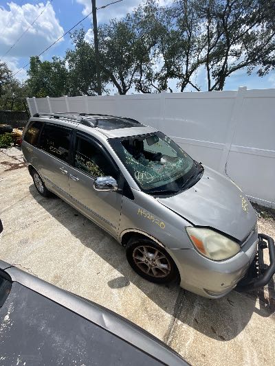 2004 Toyota Sienna Location - Imports - Row 4 - Stock # H52520