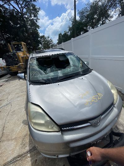 2004 Toyota Sienna Location - Imports - Row 4 - Stock # H52520