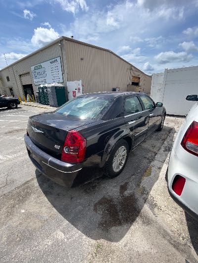 2007 Chrysler 300 Location - Chrysler - Row 40 - Stock # H52455