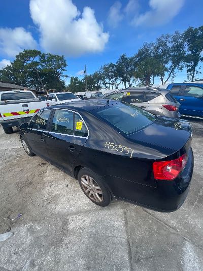 2007 Volkswagen Jetta Sedan Location - Imports - Row 4 - Stock # H52551