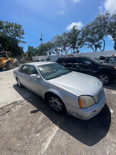 2001 Cadillac DeVille Location - GM - Row 37 - Stock # H52565