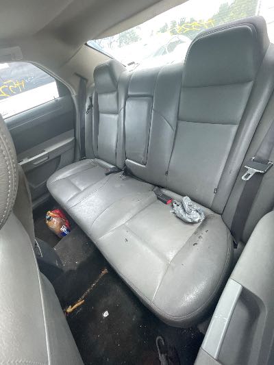 2006 Chrysler 300 Location - Chrysler - Row 41 - Stock # H52573