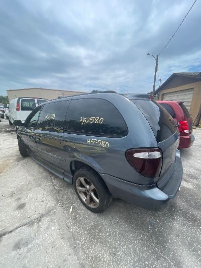 2002 Dodge Grand Caravan Location - Chrysler - Row 41 - Stock # H52580