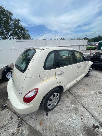 2008 Chrysler PT Cruiser Location - Chrysler - Row 41 - Stock # H52523