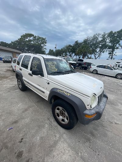 2002 Jeep Liberty Location - Chrysler - Row 42 - Stock # H52525