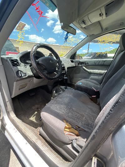 2005 Ford Focus Location - Ford - Row 30 - Stock # H52646
