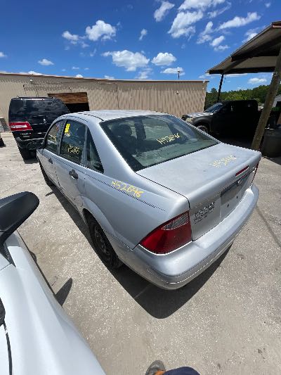 2005 Ford Focus Location - Ford - Row 30 - Stock # H52646
