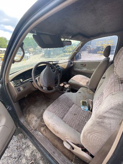 1995 Toyota T100 Location - Large Trucks & Vans - Row 33 - Stock # H52711