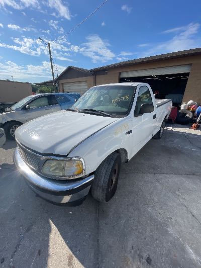 1999 Ford F-150 Location - Large Trucks & Vans - Row 48 - Stock # H52718
