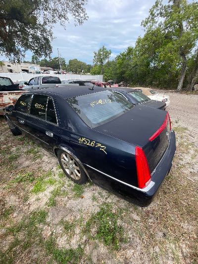 2007 Cadillac DTS Location - GM - Row 33 - Stock # H52672