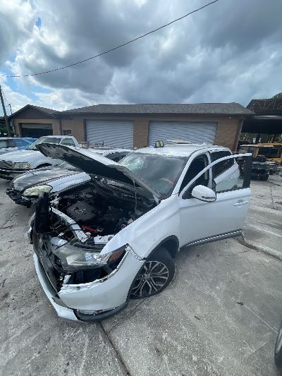 2018 Mitsubishi Outlander Location - Imports - Row 20 - Stock # H52742