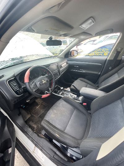 2018 Mitsubishi Outlander Location - Imports - Row 20 - Stock # H52742