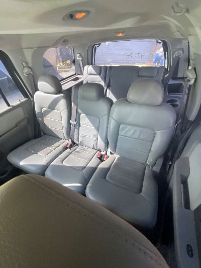 2004 Ford Expedition Location - Large Trucks & Vans - Row 48 - Stock # H52754
