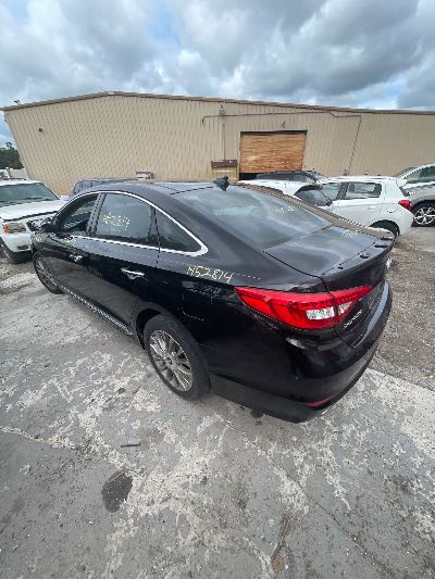 2015 Hyundai Sonata Location - - Stock # H52814