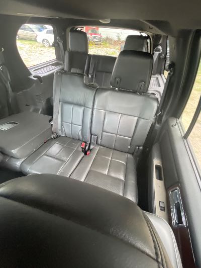 2013 Lincoln Navigator Location - Large Trucks & Vans - Row 49 - Stock # H52793