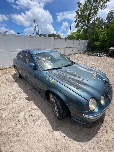 2001 JAGUAR S-TYPE Location - Imports - Row 17 - Stock # H52816