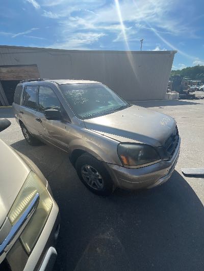2004 Honda Pilot Location - Imports - Row 16 - Stock # H52757