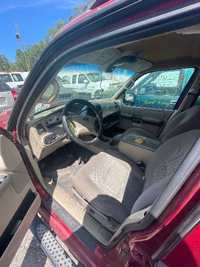 2004 Ford Explorer Sport Trac Location - Ford - Row 33 - Stock # H52849
