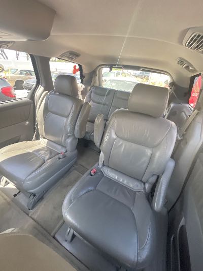 2006 Toyota Sienna Location - Imports - Row 20 - Stock # H52866