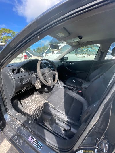 2011 Volkswagen Jetta Location - Imports - Row 17 - Stock # H52481