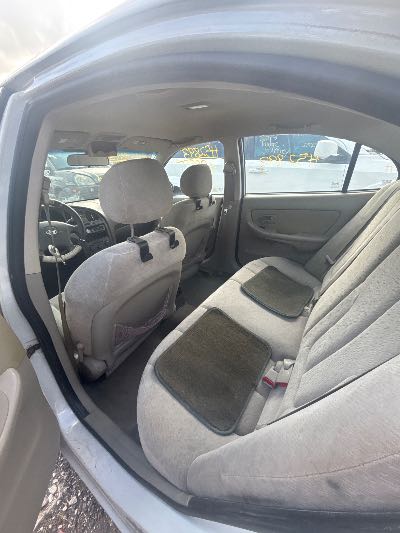 2005 Hyundai Elantra Location - Imports - Row 20 - Stock # H52893