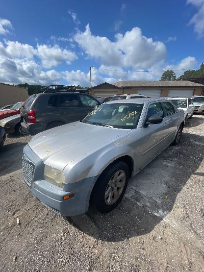 2007 Chrysler 300 Location - Chrysler - Row 47 - Stock # H52902