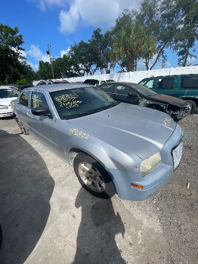 2007 Chrysler 300 Location - Chrysler - Row 47 - Stock # H52902
