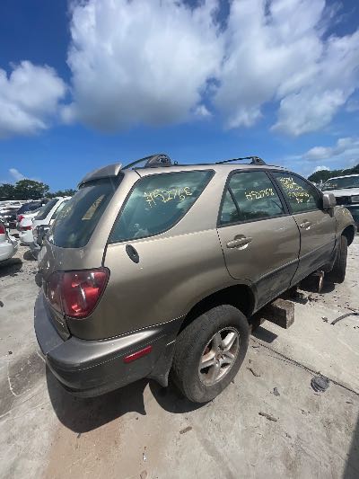 1999 Lexus RX 300 Luxury SUV Location - Imports - Row 16 - Stock # H52768