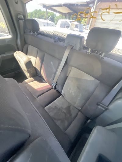 2005 Ford F-150 Location - Large Trucks & Vans - Row 37 - Stock # H52920