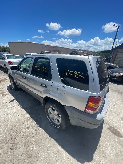 2002 Ford Escape Location - Ford - Row 34 - Stock # H52935