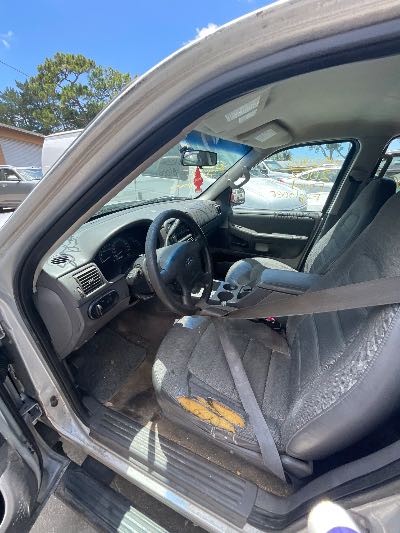 2002 Ford Explorer Location - Ford - Row 33 - Stock # H52966
