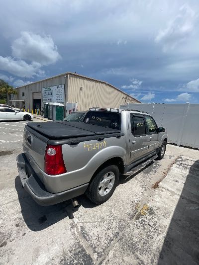 2002 Ford Explorer Sport Trac Location - Large Trucks & Vans - Row 49 - Stock # H52970