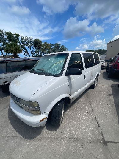 2003 Chevrolet Astro Passenger Location - GM - Row 26 - Stock # H52973