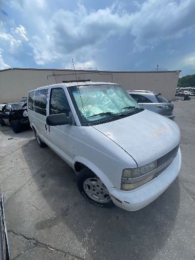 2003 Chevrolet Astro Passenger Location - GM - Row 26 - Stock # H52973