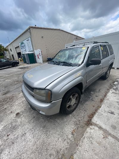2005 Chevrolet TrailBlazer Location - GM - Row 26 - Stock # H52881