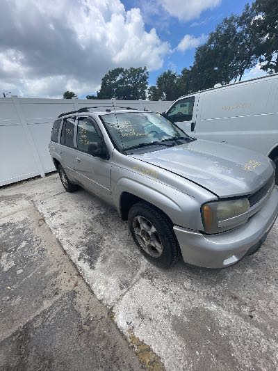 2005 Chevrolet TrailBlazer Location - GM - Row 26 - Stock # H52881