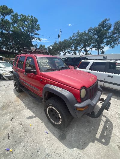 2004 Jeep Liberty Location - Chrysler - Row 47 - Stock # H52989