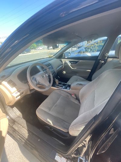 2015 Nissan Altima Location - Imports - Row 22 - Stock # H52998