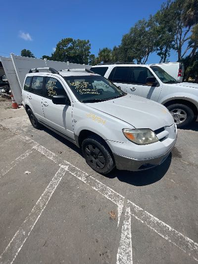 2006 Mitsubishi Outlander Location - Imports - Row 24 - Stock # H53034