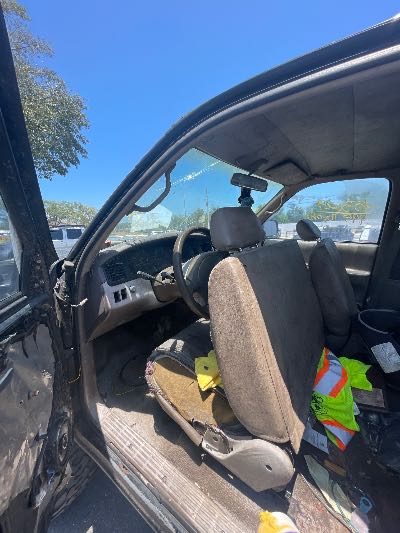1995 Toyota T100 Location - Large Trucks & Vans - Row 14 - Stock # H53029